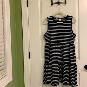 J Crew factory sleeveless dress navy and white stripes size Medium